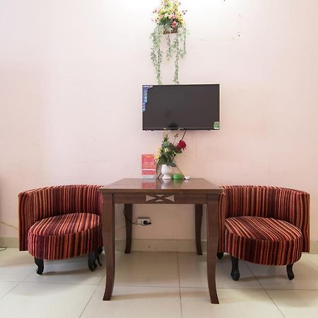 Reddoorz Plus Near Aeon Mall Tan Phu 2 Ho Chi Minh City Exterior photo