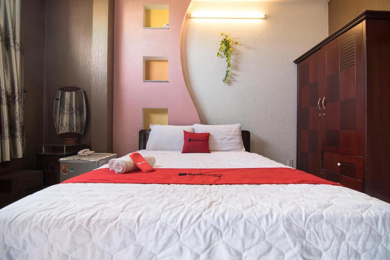 Reddoorz Plus Near Aeon Mall Tan Phu 2 Ho Chi Minh City Exterior photo