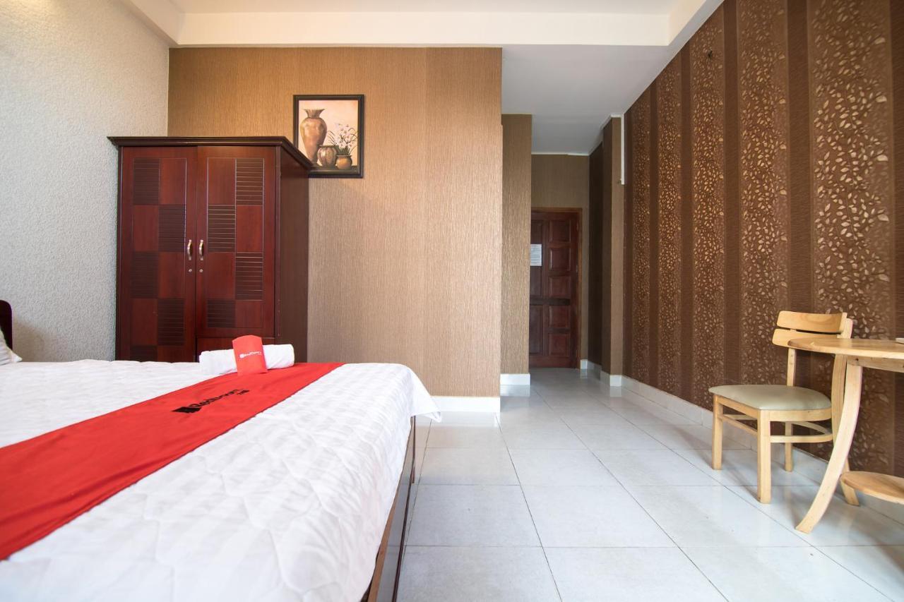 Reddoorz Plus Near Aeon Mall Tan Phu 2 Ho Chi Minh City Exterior photo